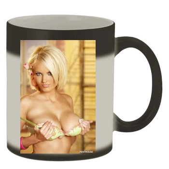 Hanna Hilton Color Changing Mug