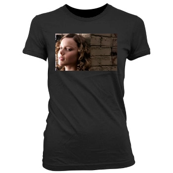 Abbie Cornish Women's Junior Cut Crewneck T-Shirt