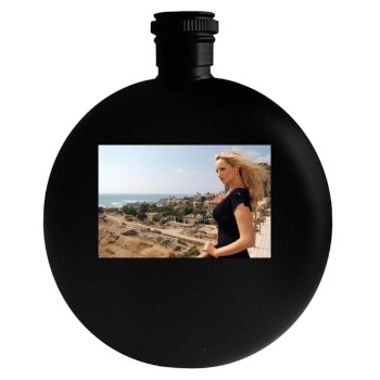 Adriana Karembeu Round Flask