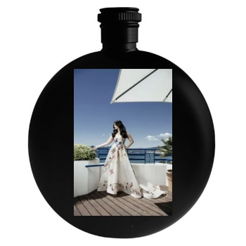 Aishwarya Rai Round Flask