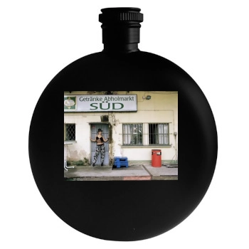 Alicia Keys Round Flask