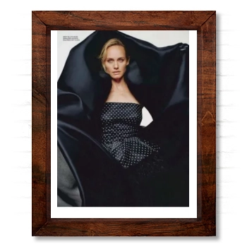 Amber Valletta 14x17