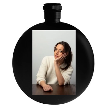 Aubrey Plaza Round Flask