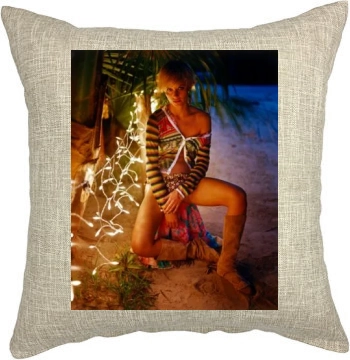 Amber Valletta Pillow