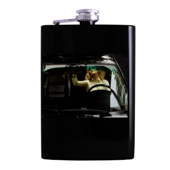 Amber Valletta Hip Flask