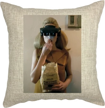 Amber Valletta Pillow