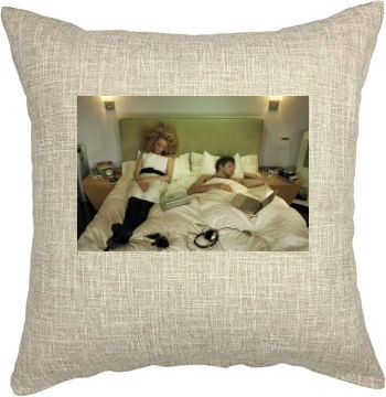 Amber Valletta Pillow