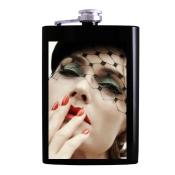 Amber Valletta Hip Flask