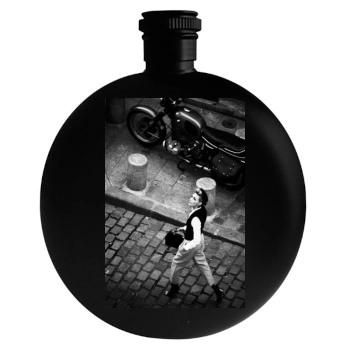 Anja Rubik Round Flask