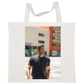 Tom Ellis Tote