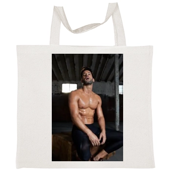 Tom Ellis Tote