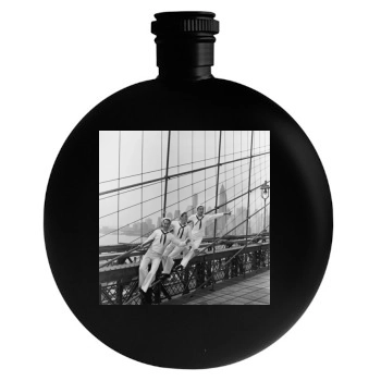 Gene Kelly Round Flask