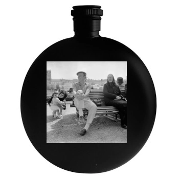 Gene Kelly Round Flask