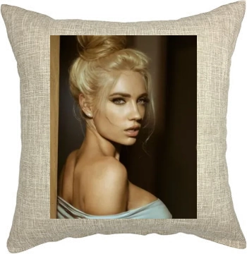 Summer Soderstrom Pillow