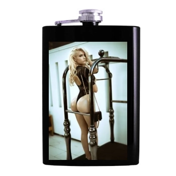 Summer Soderstrom Hip Flask