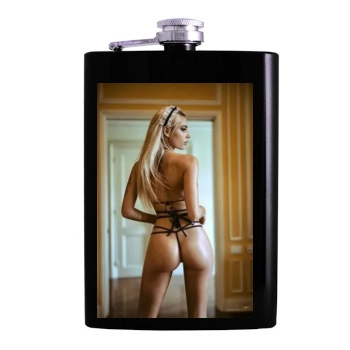 Summer Soderstrom Hip Flask