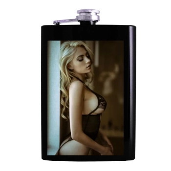 Summer Soderstrom Hip Flask