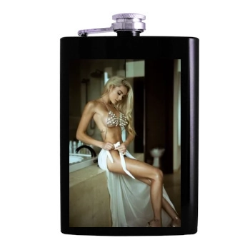 Summer Soderstrom Hip Flask