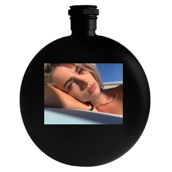 Summer Soderstrom Round Flask