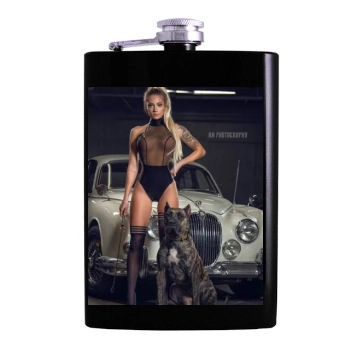 Summer Soderstrom Hip Flask