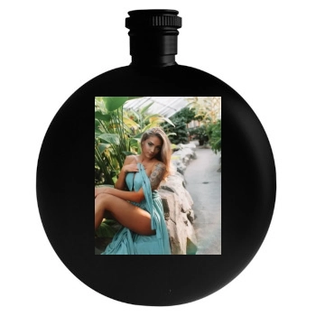 Summer Soderstrom Round Flask