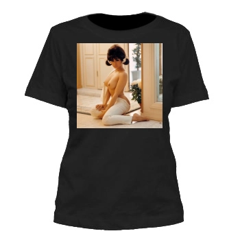 Gwen Wong Women's Cut T-Shirt