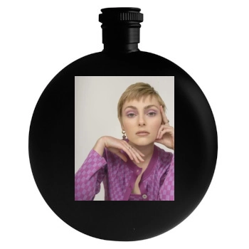 AnnaSophia Robb Round Flask