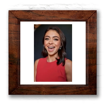 Sarah Hyland 6x6