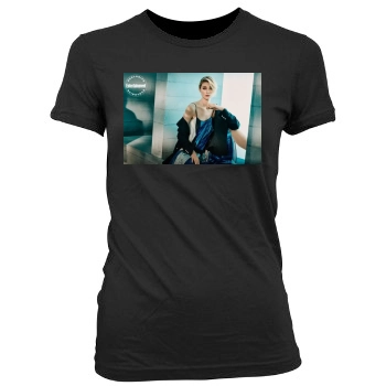 Elizabeth Debicki Women's Junior Cut Crewneck T-Shirt