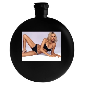 Adriana Karembeu Round Flask