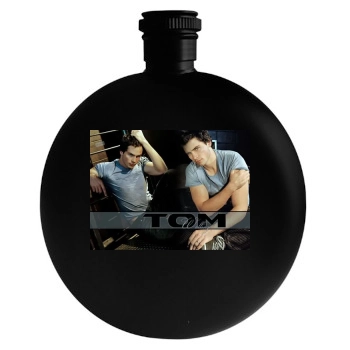 Tom Welling Round Flask