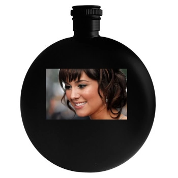 Mary Elizabeth Winstead Round Flask