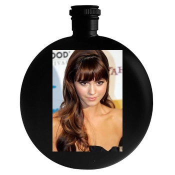 Mary Elizabeth Winstead Round Flask