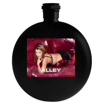 Alley Baggett Round Flask