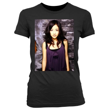 Satomi Ishihara Women's Junior Cut Crewneck T-Shirt