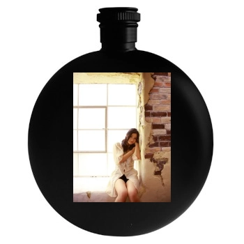 Satomi Ishihara Round Flask