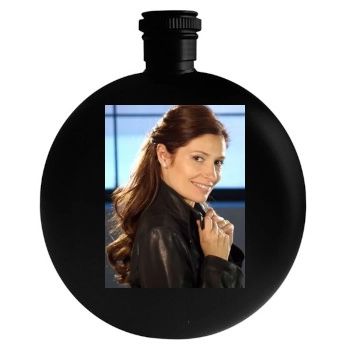 Assumpta Serna Round Flask