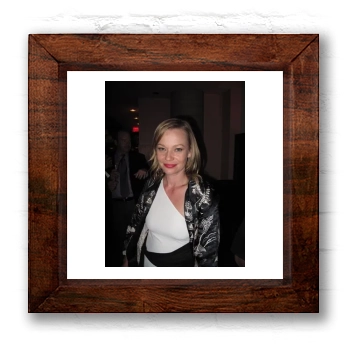 Samantha Mathis 6x6