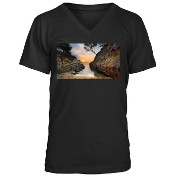 Rivers Men's V-Neck T-Shirt