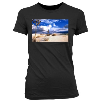 Desert Women's Junior Cut Crewneck T-Shirt