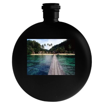 Islands Round Flask