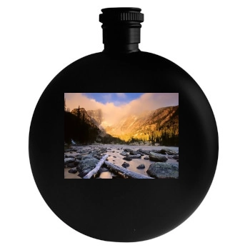 Mountains Round Flask