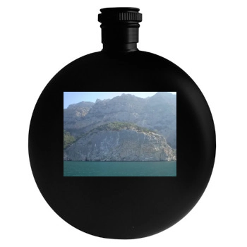 Mountains Round Flask