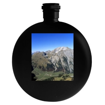 Mountains Round Flask