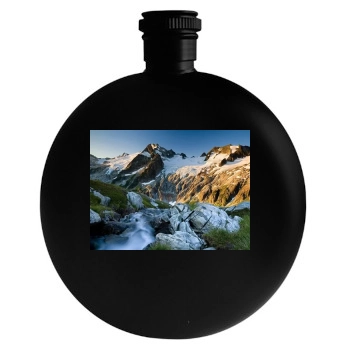 Mountains Round Flask