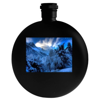 Mountains Round Flask