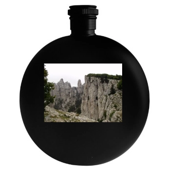 Mountains Round Flask