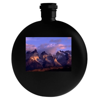 Mountains Round Flask