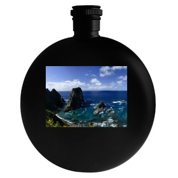 Mountains Round Flask