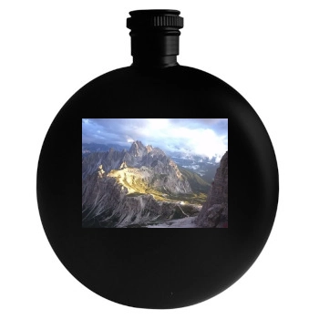 Mountains Round Flask